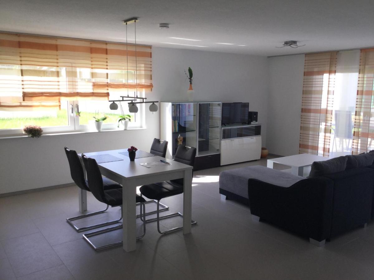 באלינגן Apartment Am Etzelbach מראה חיצוני תמונה